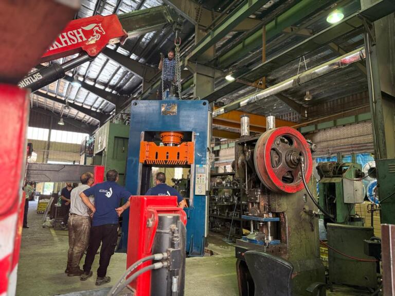 ساقدر پرس داودی